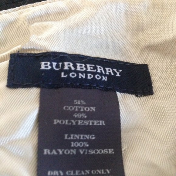 New Burberry Bucket Hat - Picture 4 of 5